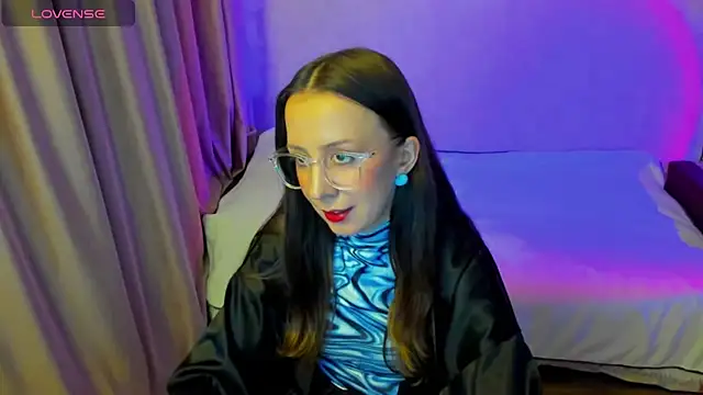 CurlySteph online show from February 2026 06:04:01 PM