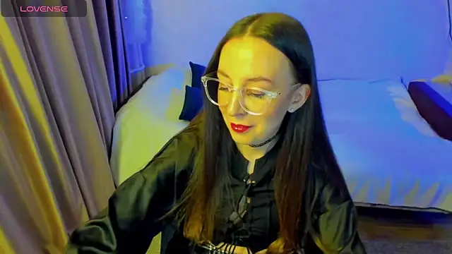 CurlySteph online show from May 2026 05:21:01 PM