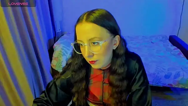 CurlySteph online show from June 2026 05:25:01 PM