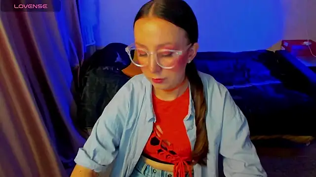 CurlySteph online show from June 2026 06:27:01 PM