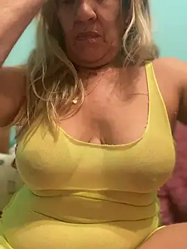 camelia3 online show from April 2026 12:28:01 AM