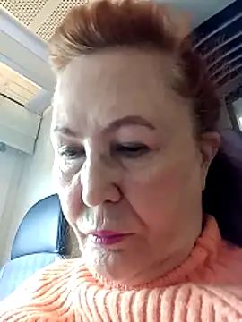 Snapshot of Hottie-Mom chatting on June 2026 08:06:02 AM Hottie-Mom online show from June 2026 08:06:02 AM