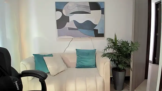 Snapshot of SaraParker_ chatting on December 2024 01:06:01 PM SaraParker online show from December 2024 01:06:01 PM