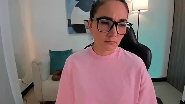 SaraParker  online show from April 2026 10:24:02 PM