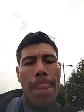 dannnyhot24 online show from April 2026 06:21:01 PM