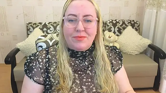 Snapshot of Ginesia chatting on December 2024 05:01:01 PM Ginesia online show from December 2024 05:01:01 PM