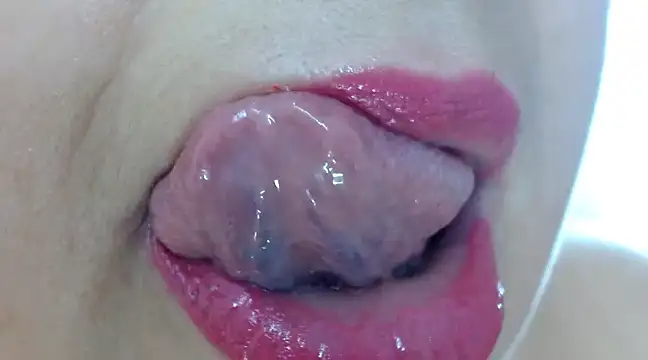 Snapshot of Kerly_Doll chatting on January 2025 11:34:02 PM Kerly Doll online show from January 2025 11:34:02 PM