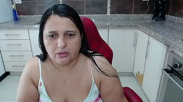 Snapshot of Kerly_Doll chatting on January 2025 11:43:02 AM Kerly Doll online show from January 2025 11:43:02 AM