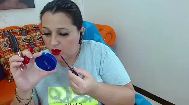 Snapshot of Kerly_Doll chatting on February 2025 09:17:01 PM Kerly Doll online show from February 2025 09:17:01 PM