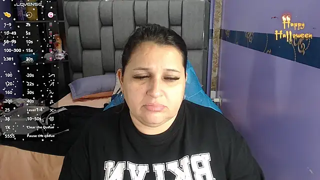 Kerly Doll online show from October 2025 12:56:01 PM