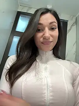  MiaQueen  online show from February 2026 07:53:01 PM