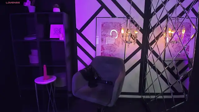 KylieMellow online show from February 2025 04:37:02 PM