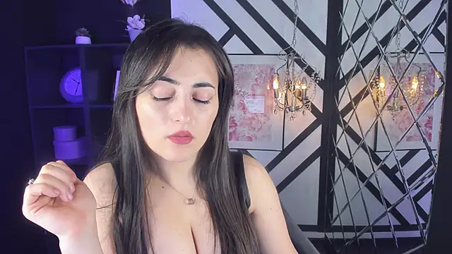 KylieMellow online show from March 2025 12:26:01 PM