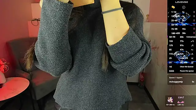 KylieMellow online show from December 2025 05:24:02 AM