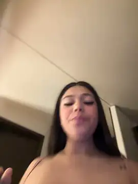 Alyshanon18 online show from January 2025 09:42:02 AM