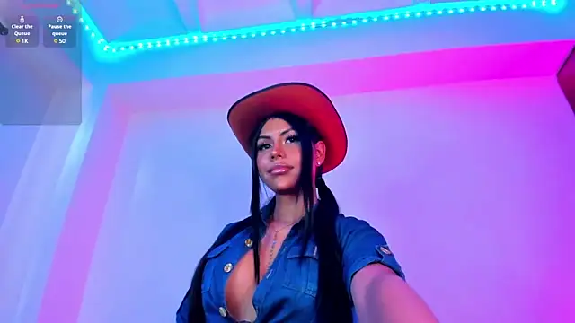 divinesalome online show from January 2025 08:10:02 PM