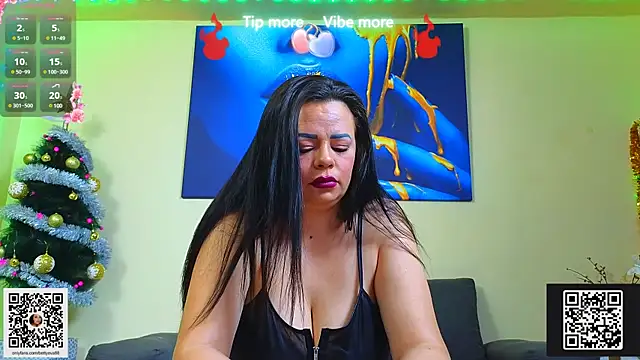 Snapshot of ElizabethEven chatting on December 2024 07:52:02 PM ElizabethEven online show from December 2024 07:52:02 PM