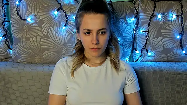 MaggieCake online show from March 2026 01:25:01 AM