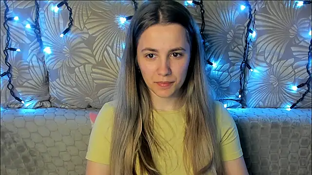 MaggieCake online show from April 2026 03:02:01 AM