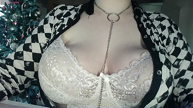 Snapshot of Mrs_Dream chatting on July 2026 04:04:02 AM Mrs Dream online show from July 2026 04:04:02 AM