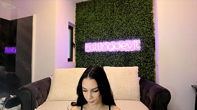 realhotfallingdevil online show from February 2025 09:25:02 AM