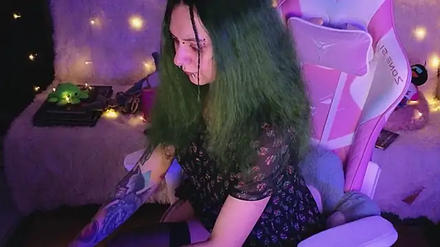 Ginger Stay online show from February 2026 07:54:01 PM