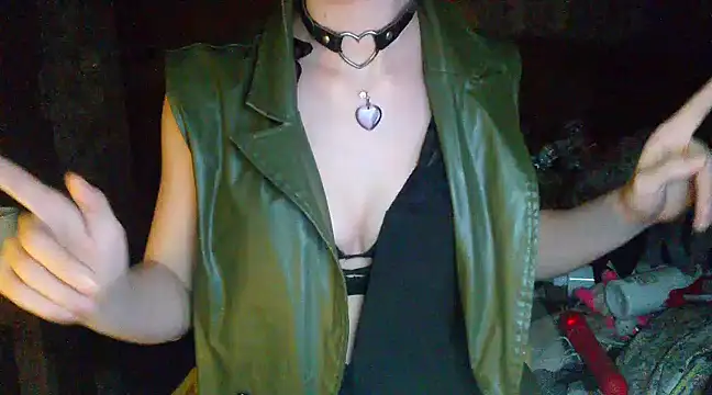 WildMissNiks online show from December 2024 03:39:01 PM