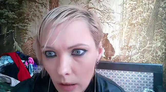 WildMissNiks online show from March 2025 10:35:01 AM