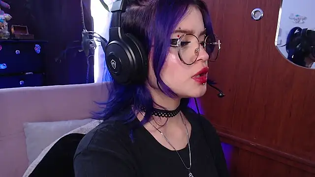 Snapshot of Raventh_ chatting on October 2025 02:26:01 PM Raventh online show from October 2025 02:26:01 PM