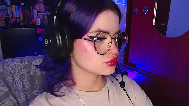 Snapshot of Raventh_ chatting on October 2025 01:09:02 PM Raventh online show from October 2025 01:09:02 PM