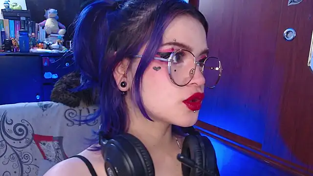 Snapshot of Raventh_ chatting on October 2025 11:56:02 AM Raventh online show from October 2025 11:56:02 AM