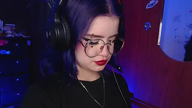 Snapshot of Raventh_ chatting on November 2025 01:55:01 PM Raventh online show from November 2025 01:55:01 PM