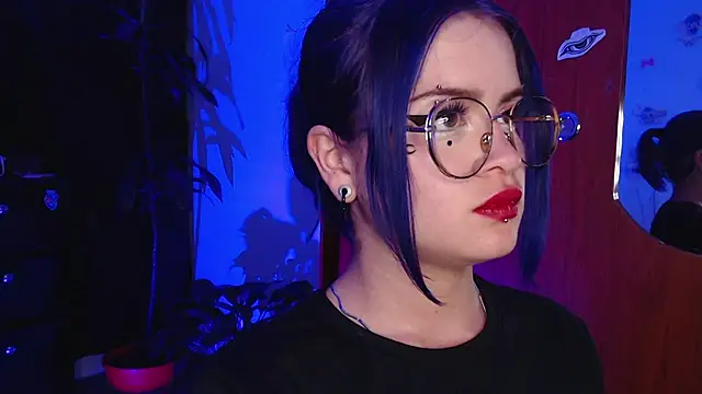 Snapshot of Raventh_ chatting on November 2025 11:47:01 PM Raventh online show from November 2025 11:47:01 PM