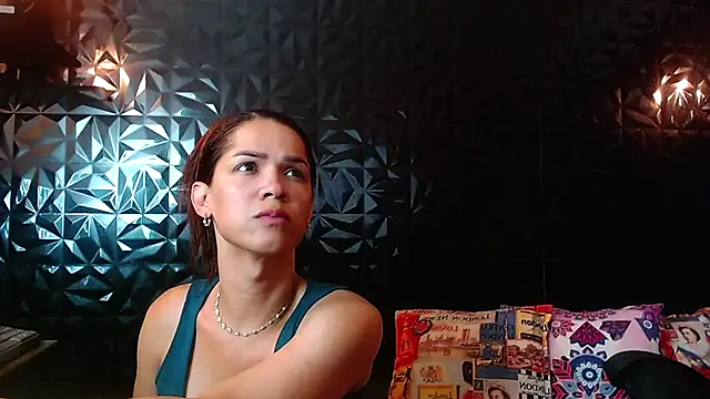 Snapshot of PINK__LOLA1 chatting on November 2025 11:37:02 PM PINK LOLA1 online show from November 2025 11:37:02 PM