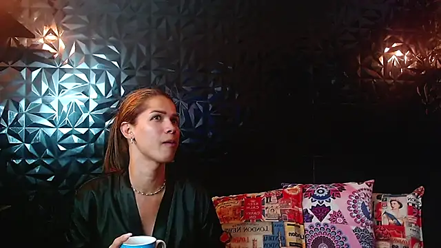 PINK  LOLA1 online show from November 2025 11:10:02 PM