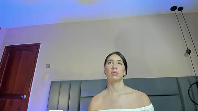 Snapshot of Christy_Sea chatting on October 2025 06:40:02 PM Christy Sea online show from October 2025 06:40:02 PM