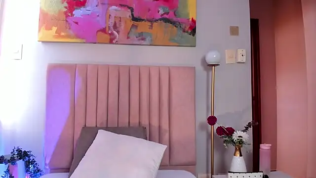 Christy Sea online show from April 2026 12:28:01 PM