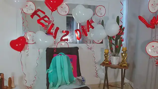 Snapshot of Selenna01 chatting on February 2025 01:40:01 PM Selenna01 online show from February 2025 01:40:01 PM