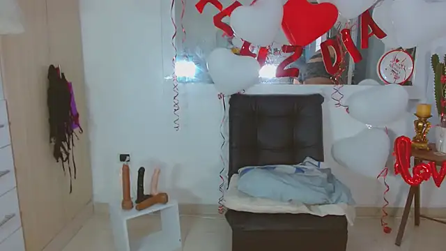 Snapshot of Selenna01 chatting on February 2025 02:11:02 PM Selenna01 online show from February 2025 02:11:02 PM