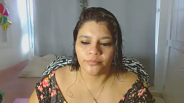 Snapshot of Selenna01 chatting on September 2025 01:03:01 PM Selenna01 online show from September 2025 01:03:01 PM