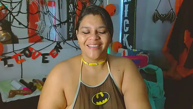 Snapshot of Selenna01 chatting on October 2025 01:25:02 PM Selenna01 online show from October 2025 01:25:02 PM