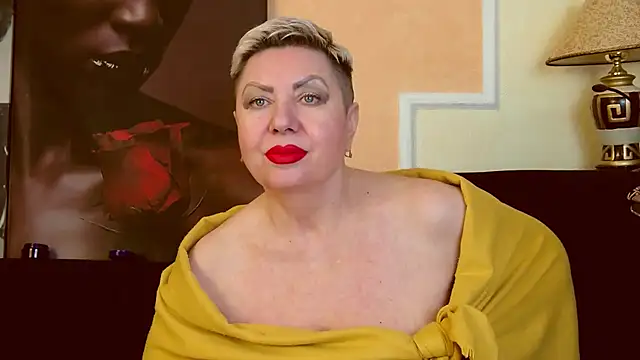 LadyPosh online show from December 2024 04:32:02 AM