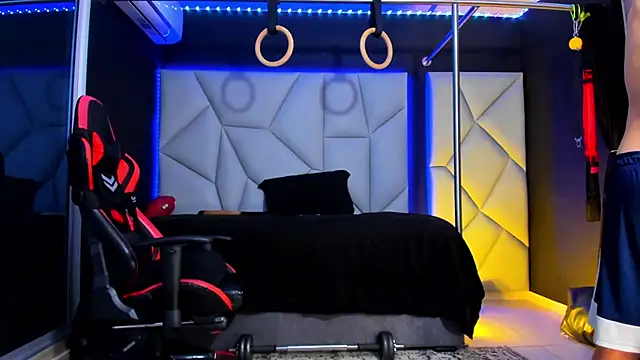 Aydenmiller96 online show from February 2026 04:32:01 AM