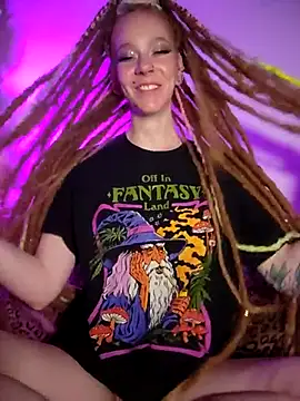 LucidLucy online show from November 2025 07:36:02 AM