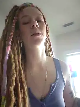 LucidLucy online show from March 2026 03:40:02 PM