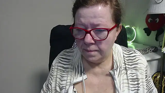 Adelewildx online show from March 2025 04:15:02 AM