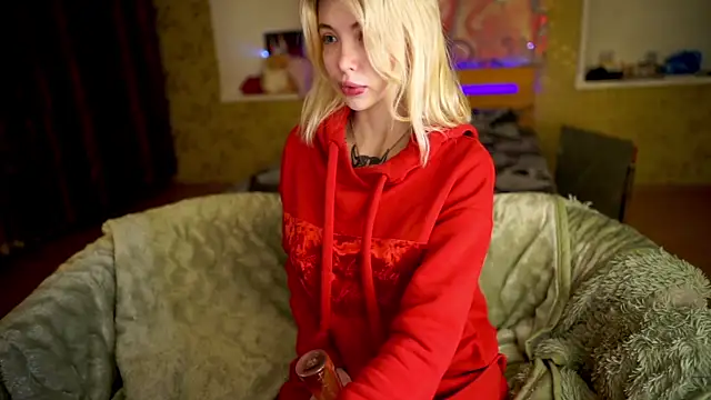 Allison Cuty online show from January 2025 11:39:01 PM