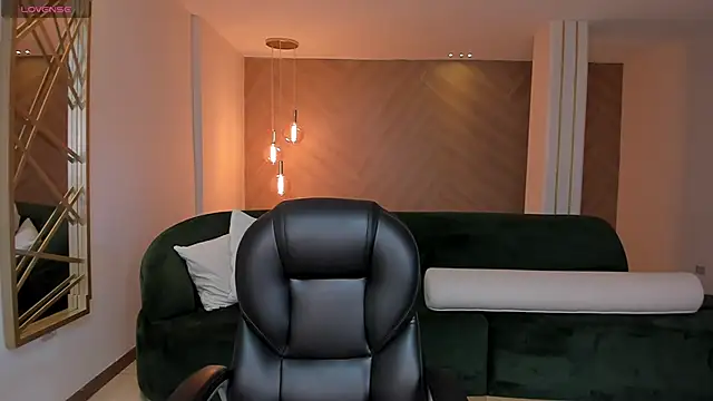 BrennaWalker online show from February 2025 07:06:01 PM