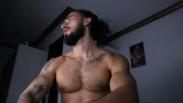 Snapshot of Baky_sexy chatting on December 2024 10:56:01 PM Baky sexy online show from December 2024 10:56:01 PM