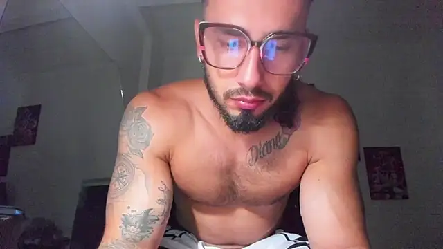 Snapshot of Baky_sexy chatting on March 2025 12:07:02 AM Baky sexy online show from March 2025 12:07:02 AM